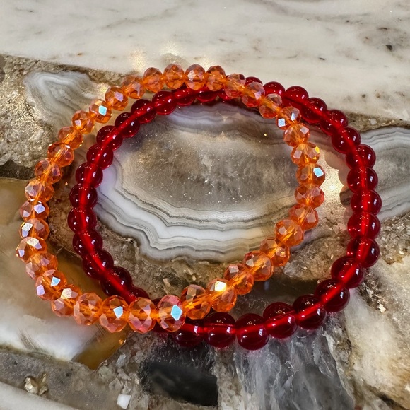 None Jewelry - 3064 Vibrant Beaded Bracelet Set in Red and Orange